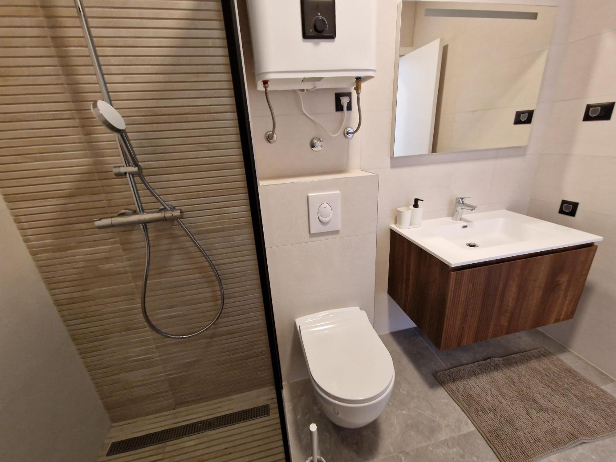 Cameleon Orebic- Beachfront Apartment