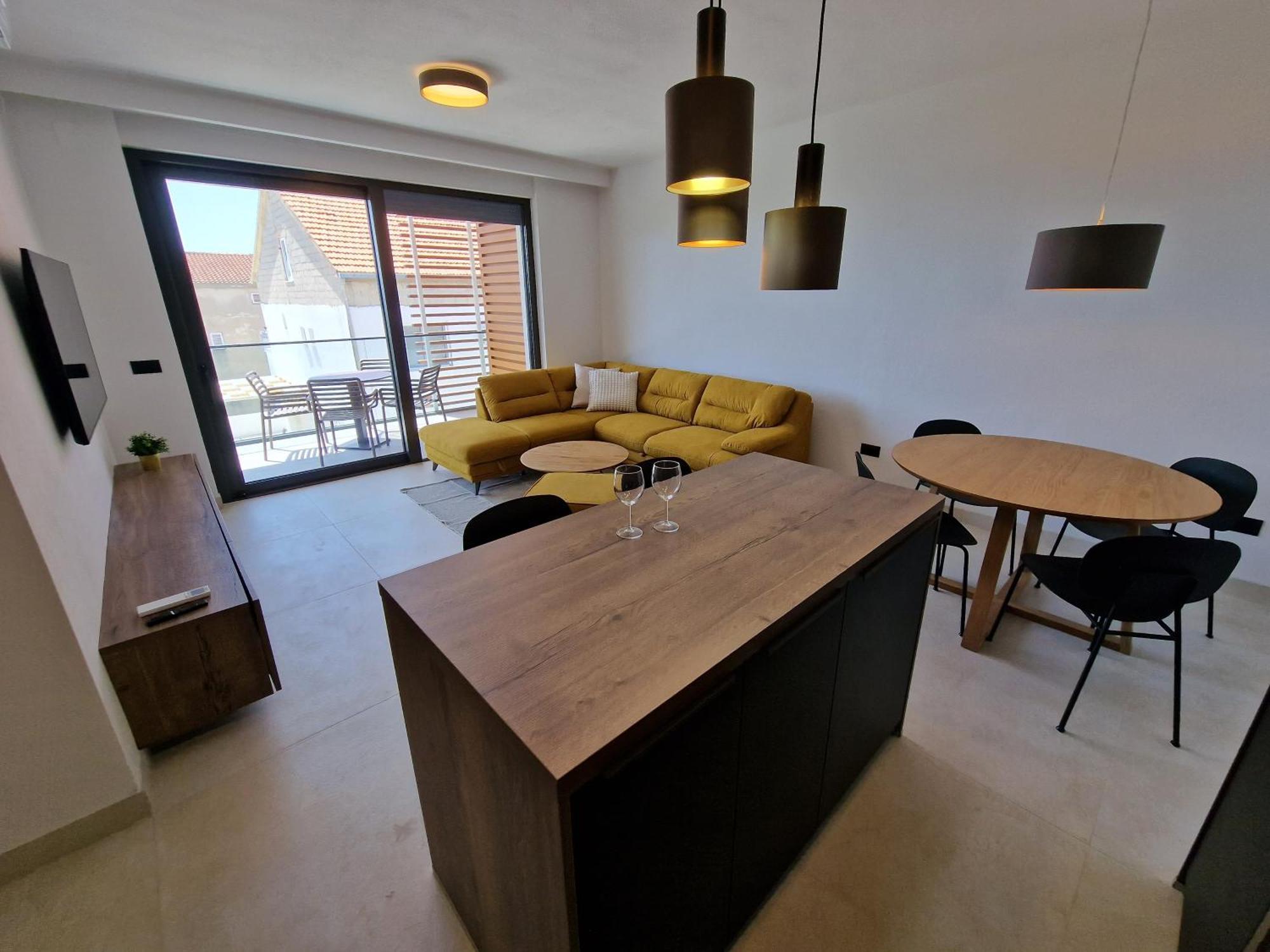 Cameleon Orebic- Beachfront Apartment *